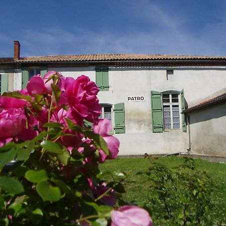 L'Ancien Patronage Casa de hóspedes Caumont-sur-Garonne Exterior foto